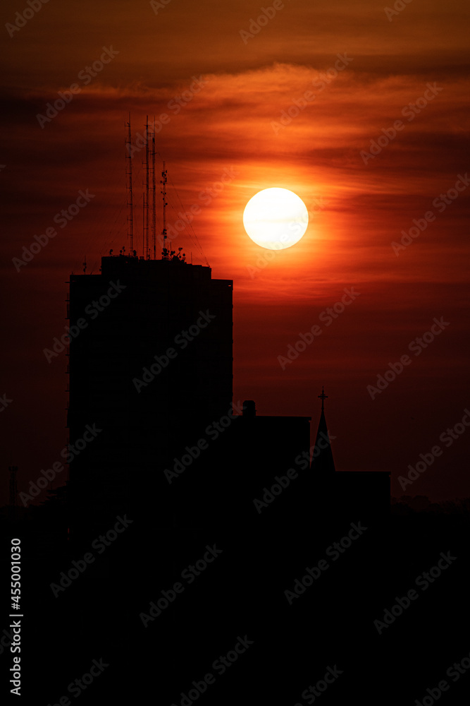 Fototapeta premium sunset in the city