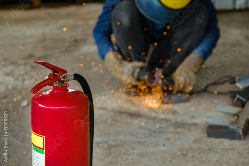 Fire extinguishers are used to prevent fire from grinding steel work,which is especially important in sparking work in industrial plants.