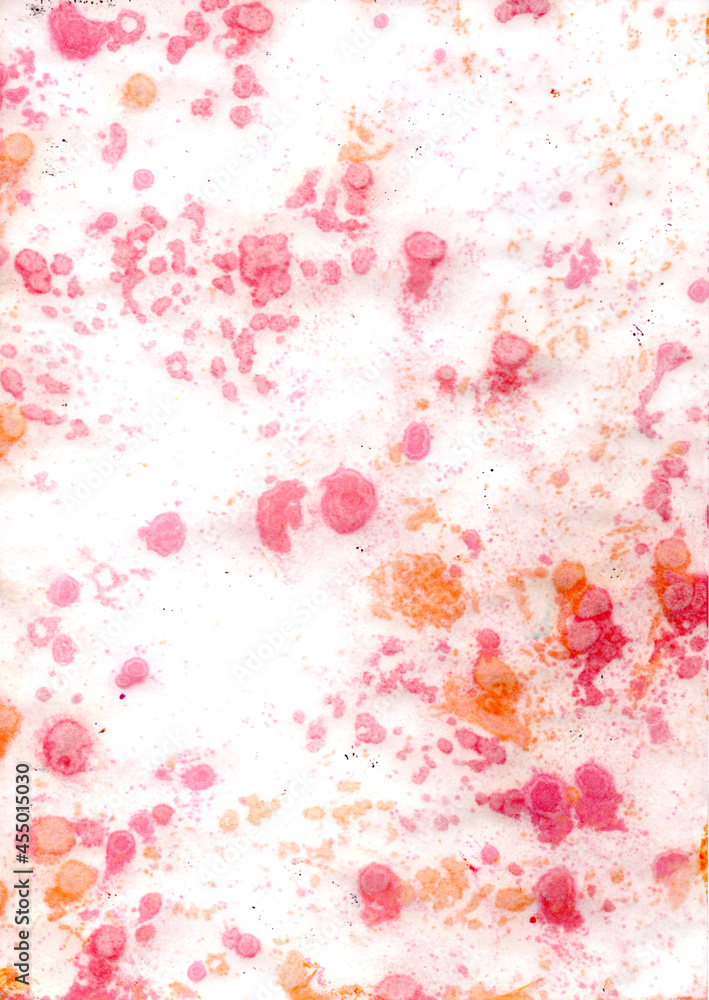 赤と黄色の油性塗料を垂らした淡いマーブリング