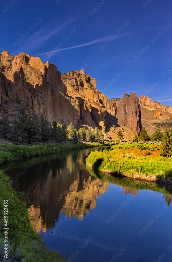 The Crooked River in Smith Rock State Park, Terrebonne, Oregon USA