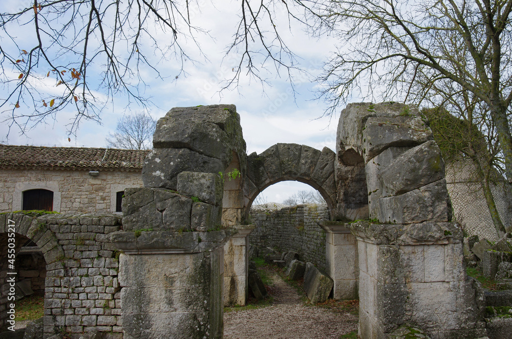Sepino - Molise - Italy - Archaeological site of Altilia: Access door to the amphitheater