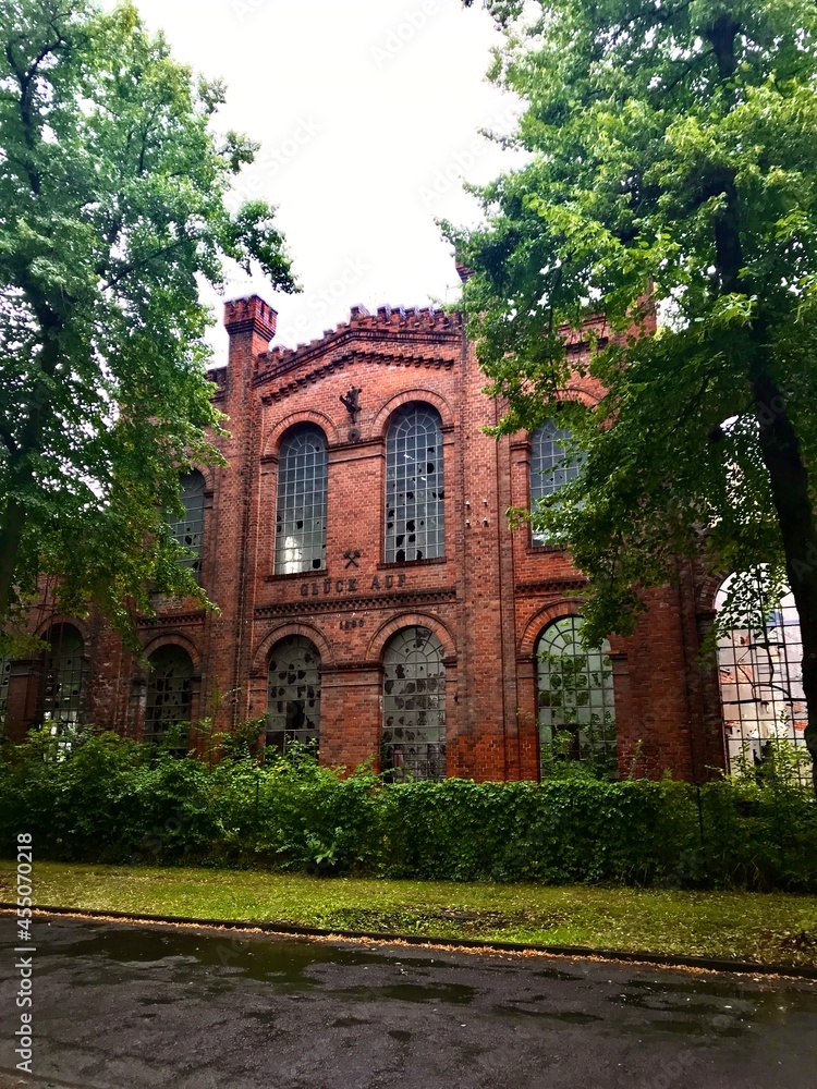 Naklejka premium Alte Gießereihallen in Tangerhütte (Sachsen-Anhalt)