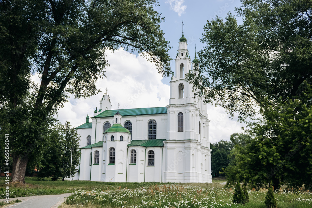 Naklejka premium St. Sophia Orthodox Cathedral in Polotsk on a sunny summer day, Belarus. Historical monument.