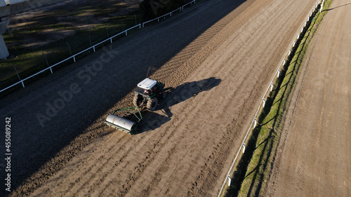 Foto Soil preparation for on season race course season Buenos Aires aerial
