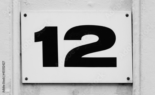 Hausnummer 12