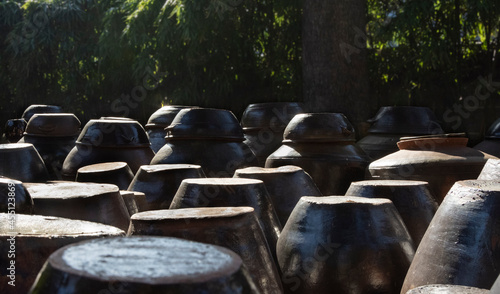 traiditional korean jars
