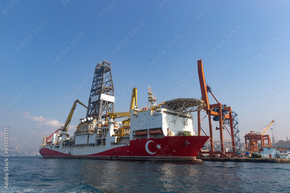 Drilling vessel is seen as anchored in Istanbul Drilling vessel is seen as anchored in Istanbul