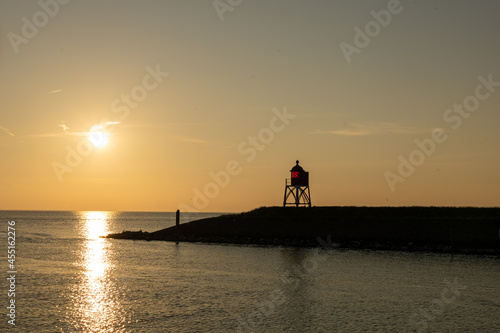 Ijsselmeer bij zonsondergang