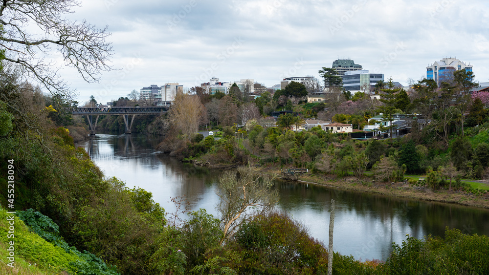 Central Hamilton with the Waikato River in the foreground