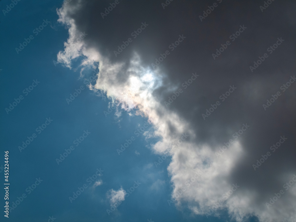 Fototapeta premium sun and clouds