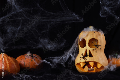 Halloween pumpkins with spi...