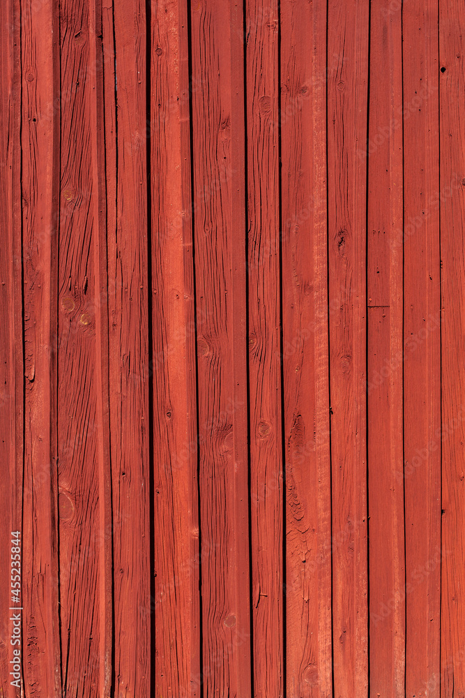 Rote Hausfassade aus Holz in Schweden. Hintergrund. Background. Red wooden house facade in Sweden. Rote Hausfassade aus Holz in Schweden. Hintergrund. Background. Red wooden house facade in Sweden.