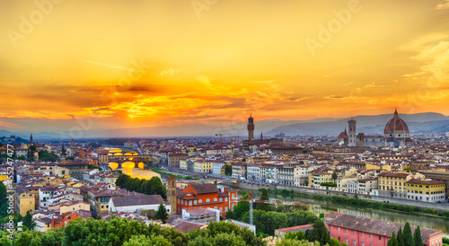 Sunset over river Arno in Florence in Italy © Fyle