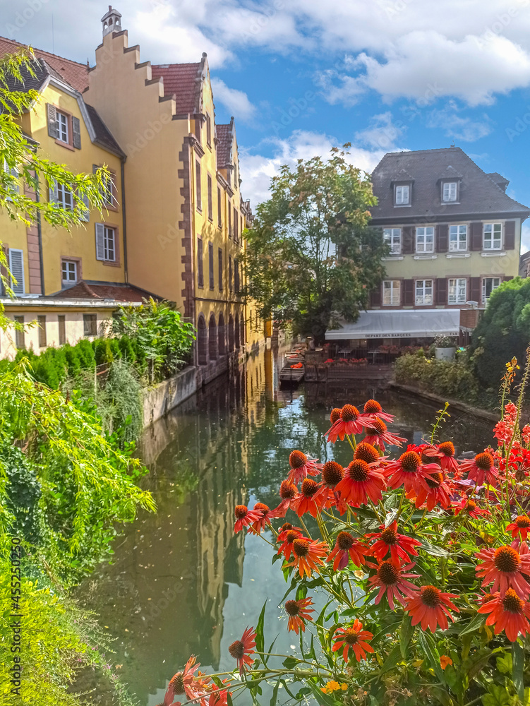 maisons alsaciennes près d'une rivière à Strasbourg