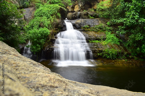 Oothamparai Falls in Bodinayakanur, Tamilnadu photo