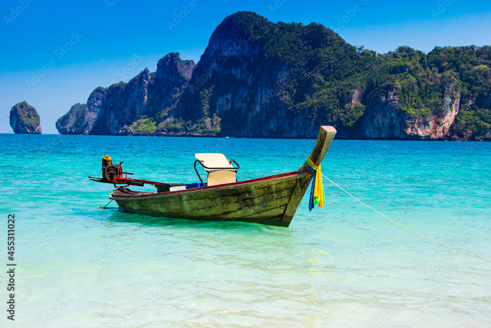 Fototapeta premium A traditional Boat at the Beach, Phuket in Thailand, Asia