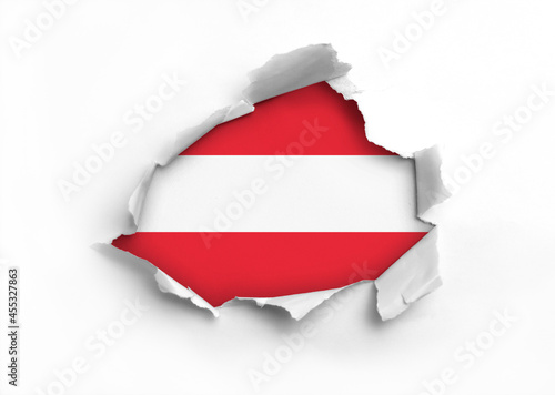 Tableau sur toile Flag of Austria underneath the ripped paper