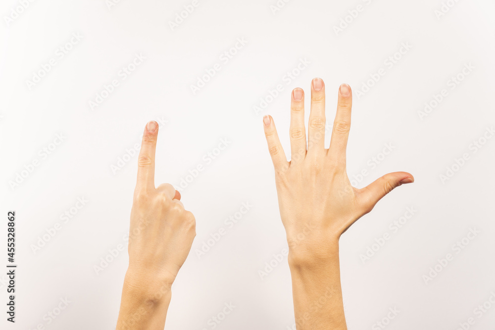 Manos señal de numero 6, numero 6 con las manos. Fondo blanco Manos señal de numero 6, numero 6 con las manos. Fondo blanco