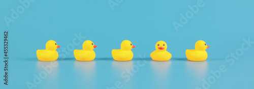 Foto Yellow Rubber Bath Ducks for Child