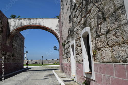 Wallpaper Mural Fortaleza de San Carlos de la Cabaña or La Cabaña, is an 18th-century fortress located near old Havana, Cuba. Torontodigital.ca