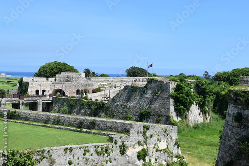 Wallpaper Mural Fortaleza de San Carlos de la Cabaña or La Cabaña, is an 18th-century fortress located near old Havana, Cuba. Torontodigital.ca