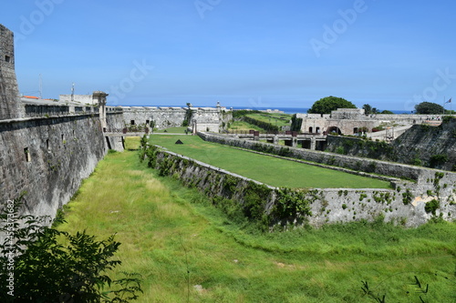 Wallpaper Mural Fortaleza de San Carlos de la Cabaña or La Cabaña, is an 18th-century fortress located near old Havana, Cuba. Torontodigital.ca