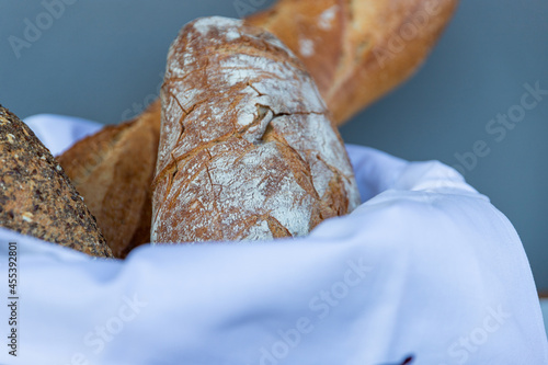 pan en mesa