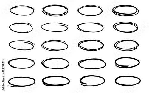 Sketch oval frames. Doodle ellipse, round hand drawn frame and circled doodles.