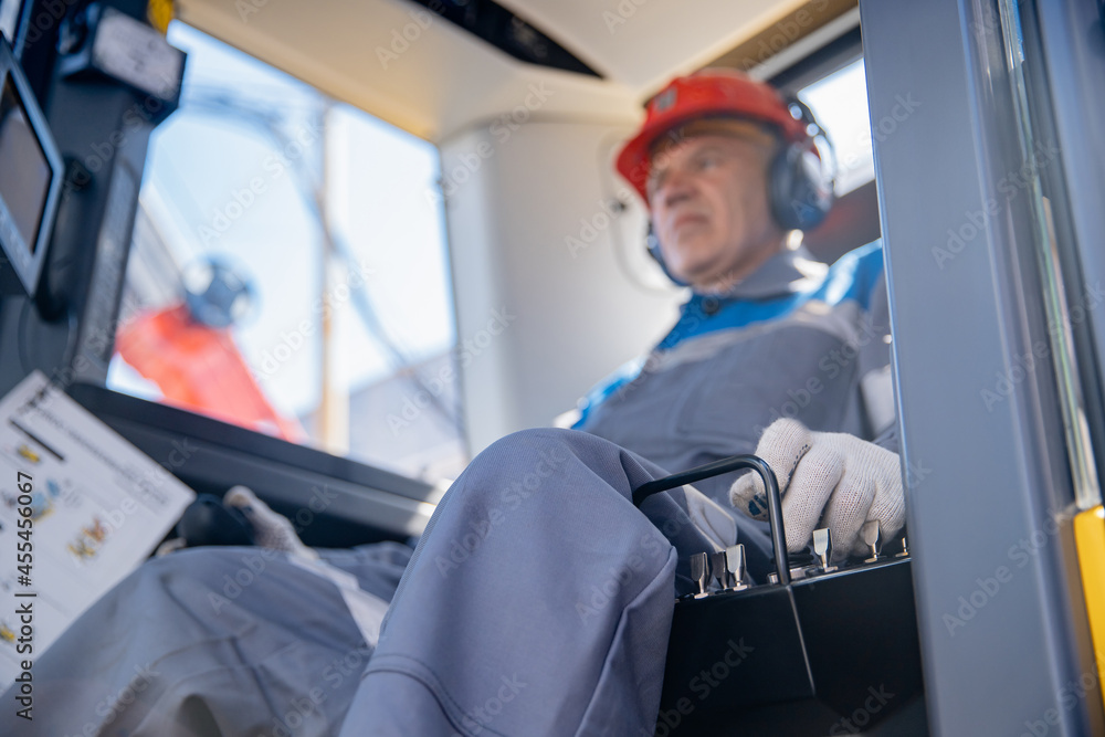Industry offshore operator worker of mobile drilling rig for exploration of minerals for oil, gas and artisan water Industry offshore operator worker of mobile drilling rig for exploration of minerals for oil, gas and artisan water