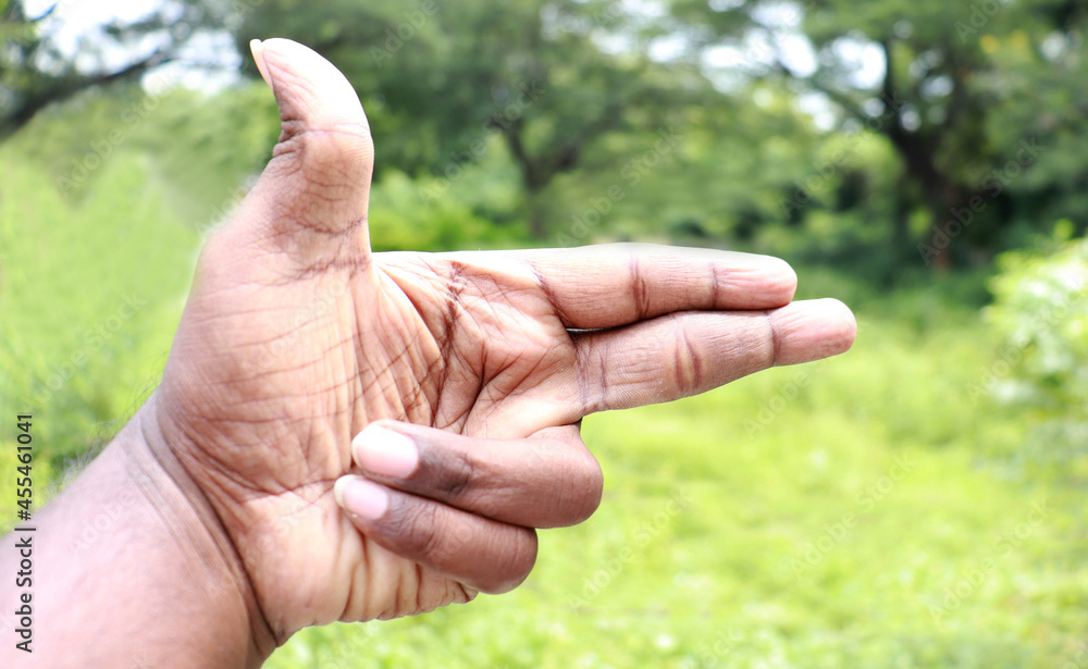 Hand see the particular view finger standing position section in the hand direction Hand see the particular view finger standing position section in the hand direction