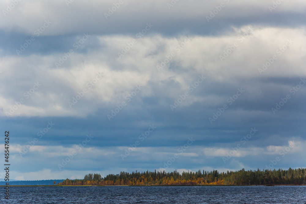 Obraz premium Autumn landscape in Muonio, Lapland, Northern Finland