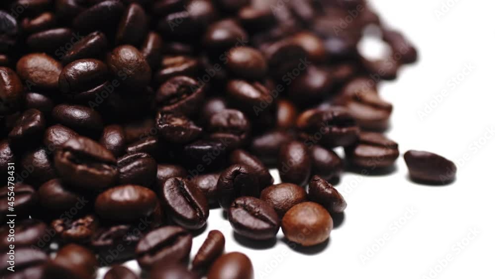 close up coffee beans, Fragrant coffee beans, The whole composition scrolls slowly around the camera. close up coffee beans, Fragrant coffee beans, The whole composition scrolls slowly around the camera.