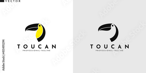 Toucan logo. Tropical bird 