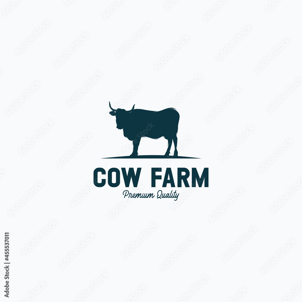 Obraz premium Farm logo design concept cow farm