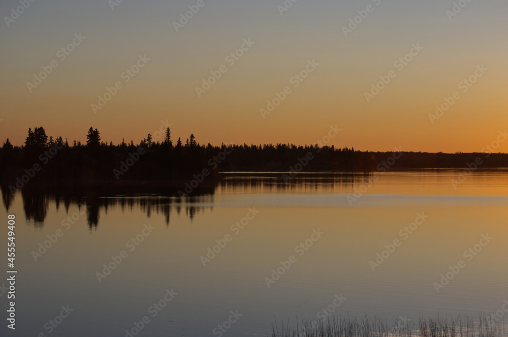 A Colorful Evening at Astotin Lake