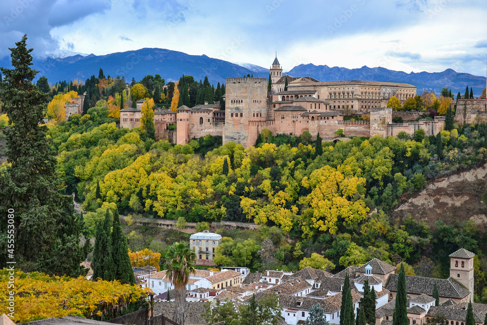 Εκτύπωση καμβά Image taken from the Saint Nicholas viewpoint of the Alhambra landscape on a clo