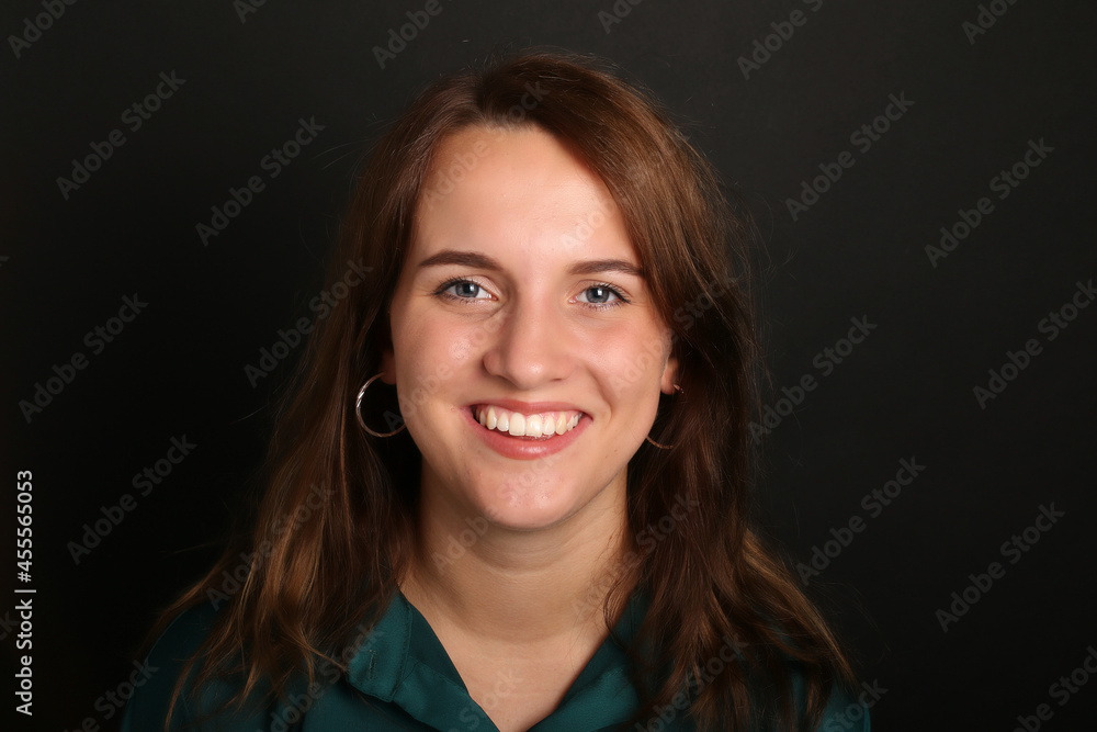 © Djomas - Beautiful woman in front of a background