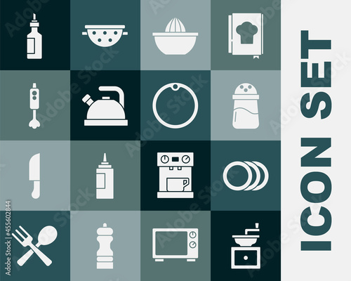 Set Manual coffee grinder, Plate, Salt, Citrus fruit juicer, Kettle with handle, Blender, Bottle olive oil and Cutting board icon. Vector
