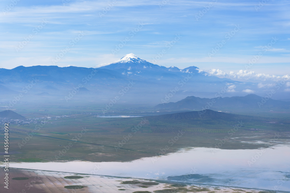 volcano pico de orizaba the highest mountain in Mexico, the Citlaltepetl