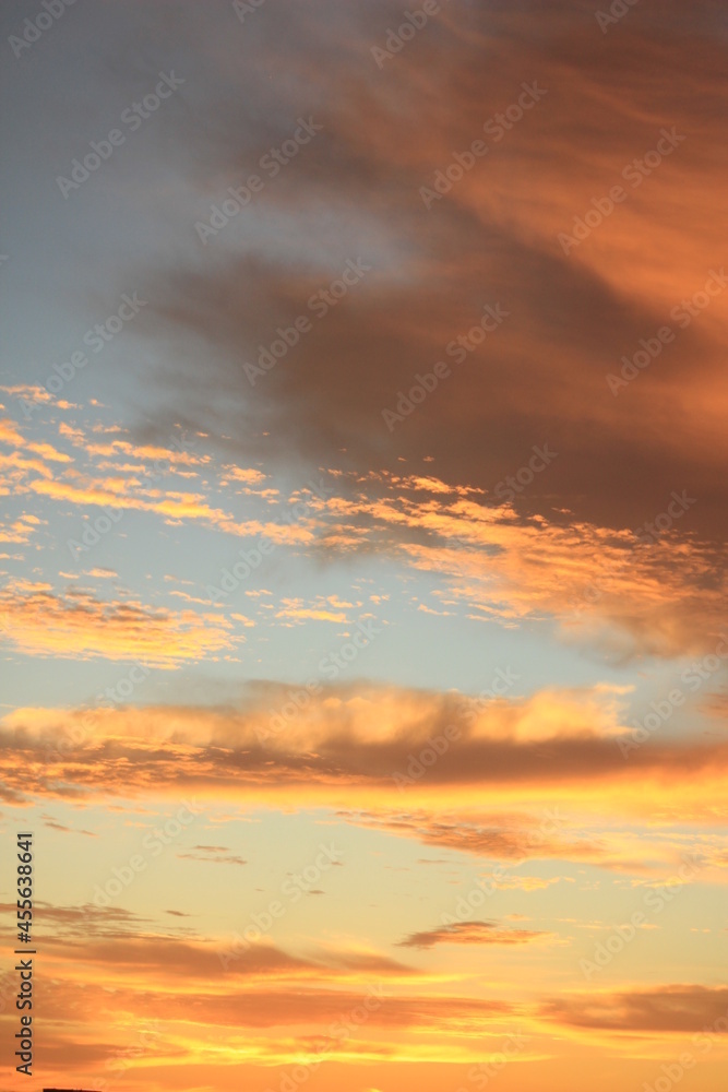 Obraz premium Golden Clouds