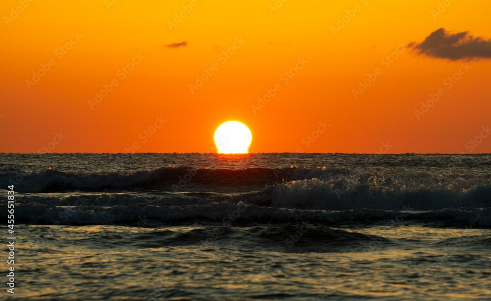 Obraz premium Sea sunset 海の夕日