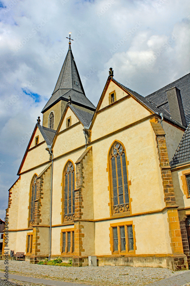 Preußisch-Oldendorf: Kirche St. Dionysius (16. Jh., Nordrhein-Westfalen)