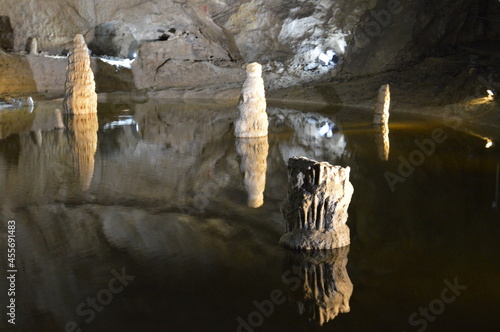 Bielianska Cave (Slovakia), underground lake with stalagmites