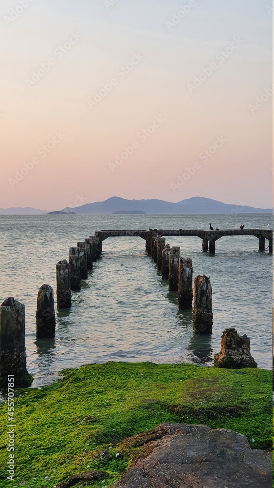 Obraz premium sunset at the pier