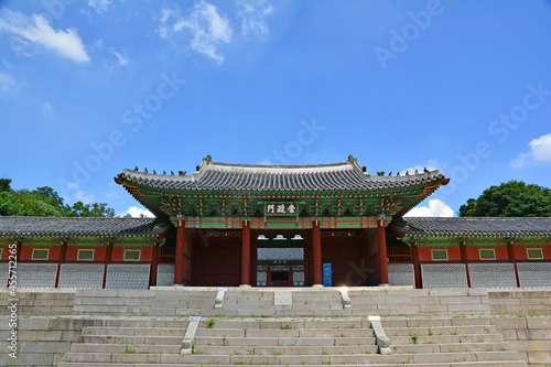 서울의 경희궁 건축물들