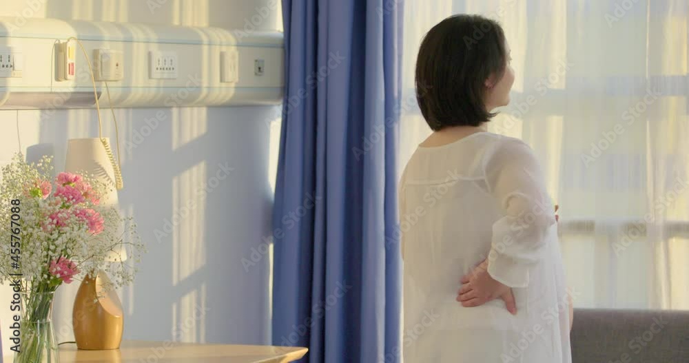 Pregnant woman in hospital ward,4K Pregnant woman in hospital ward,4K