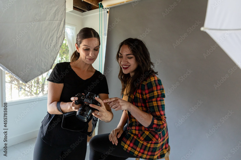 © Jayme Burrows/Stocksy - Photographer Shows Woman Photos © Jayme Burrows/Stocksy - Photographer Shows Woman Photos
