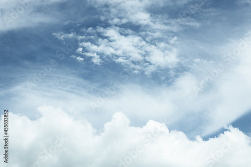 Fototapeta Naklejka Na Ścianę i Meble -  white fluffy clouds in the blue sky .blue sky background with tiny clouds
