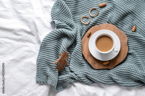 Cozy autumn morning coffee ...