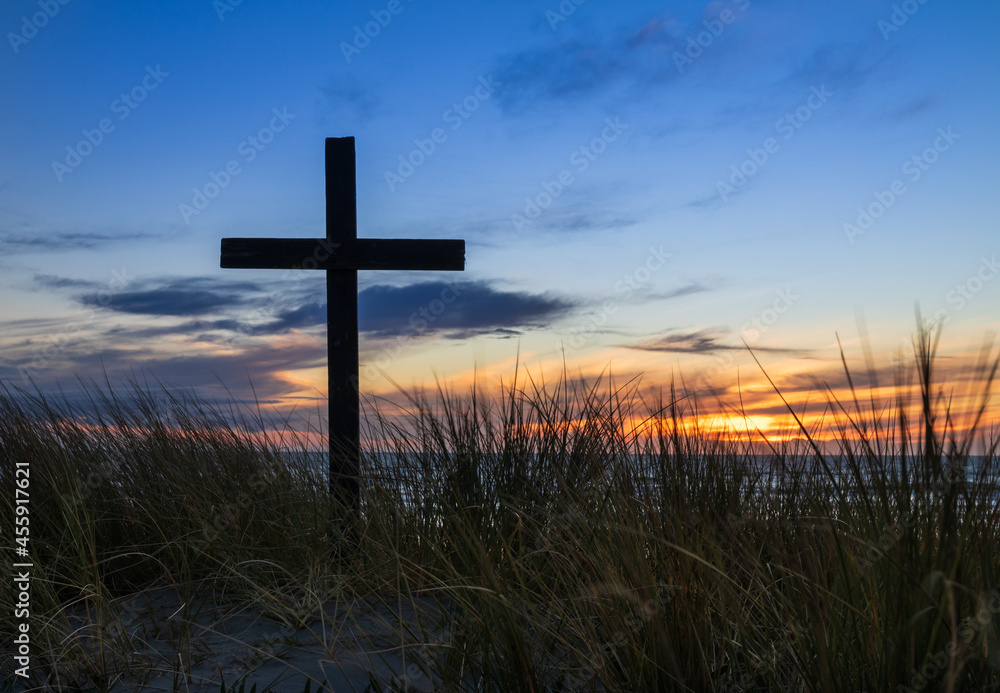 Foxton Beach Dark Cross